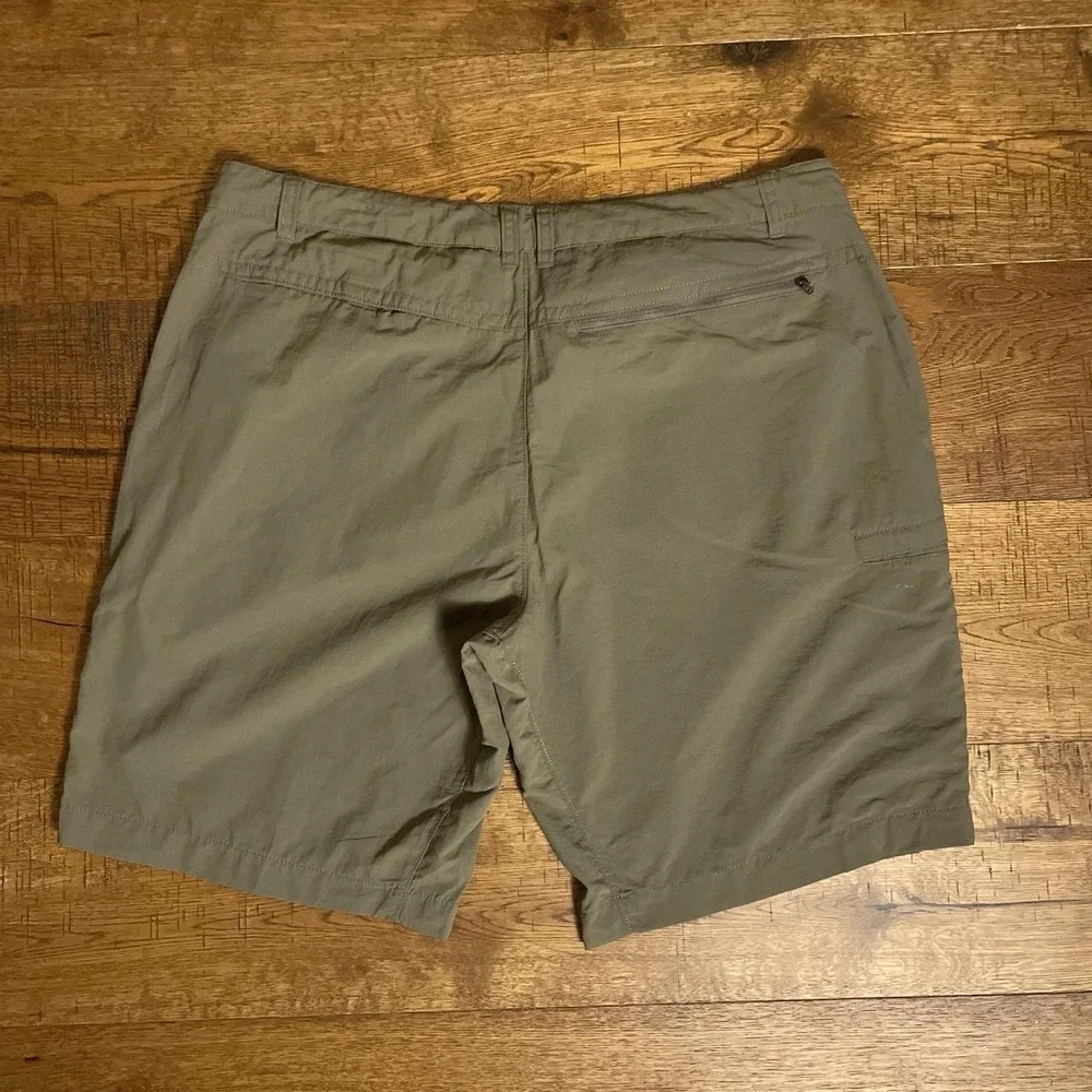 The North Face Hiking Shorts Mens 40 Olive Green Gorpcore Outdoor Lightweight
